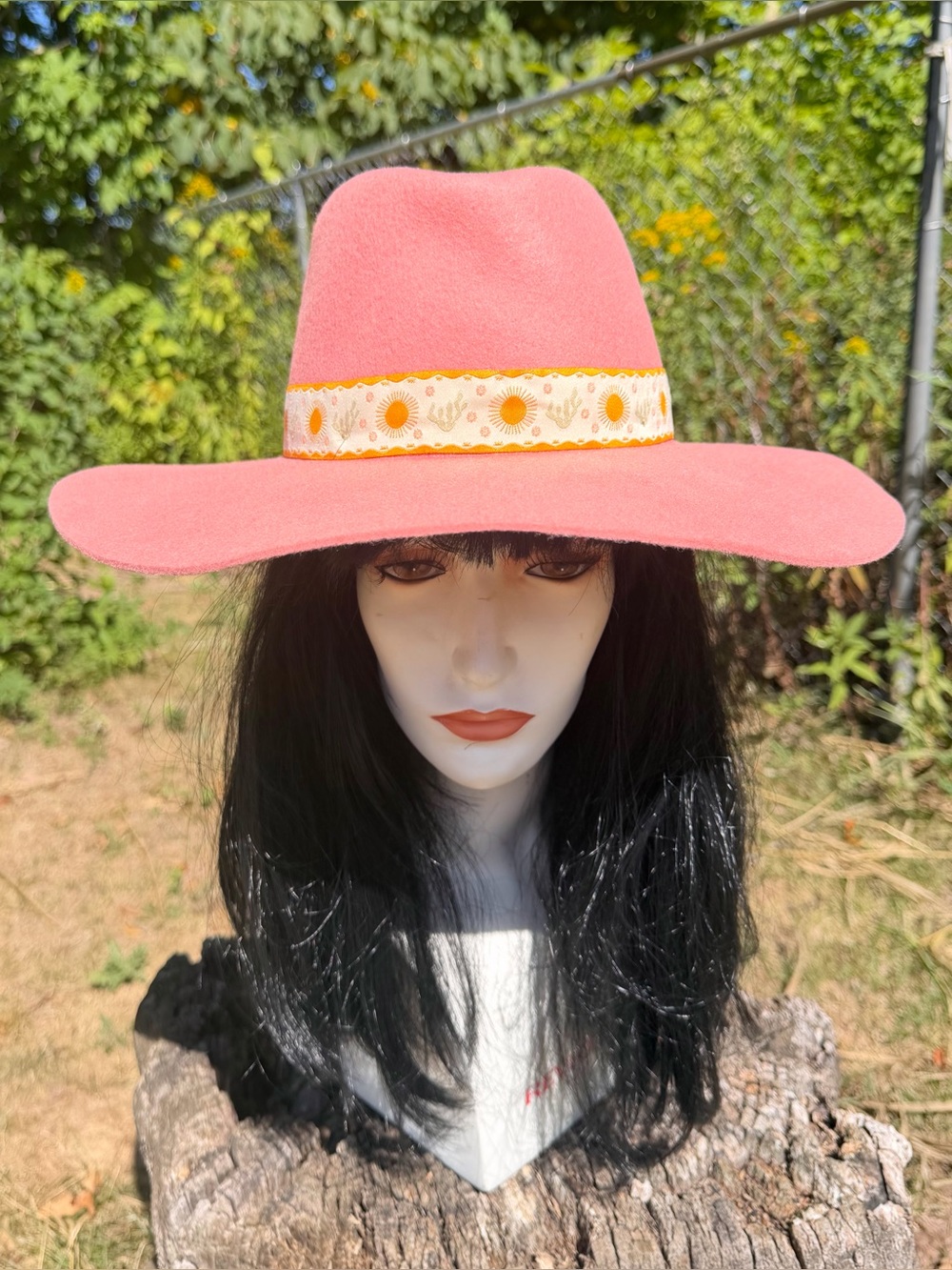 Gigi Pip X Dakota DAE Triangle Crown Pink Hat Size 59 100% Australian Wool Large